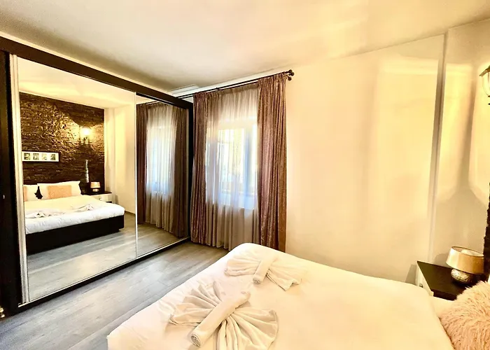 Апартаменты Tower Old *